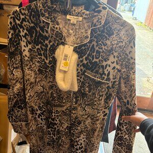 NWT Simply Noelle Leopard Nightshirt w Fuzzy Socks